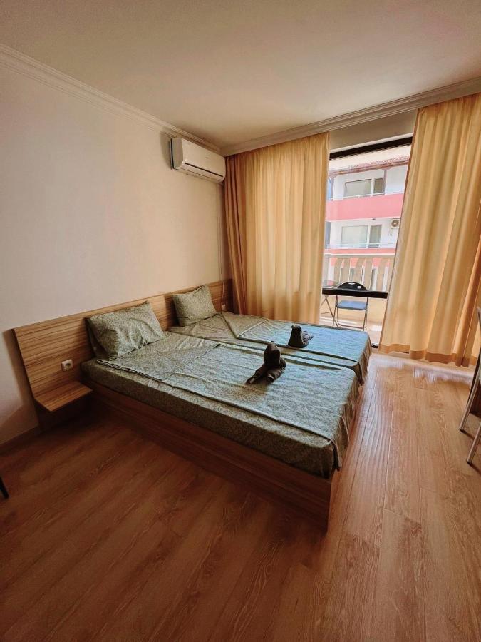 Lovely Studio Apartment On The Beach Burgas Luaran gambar