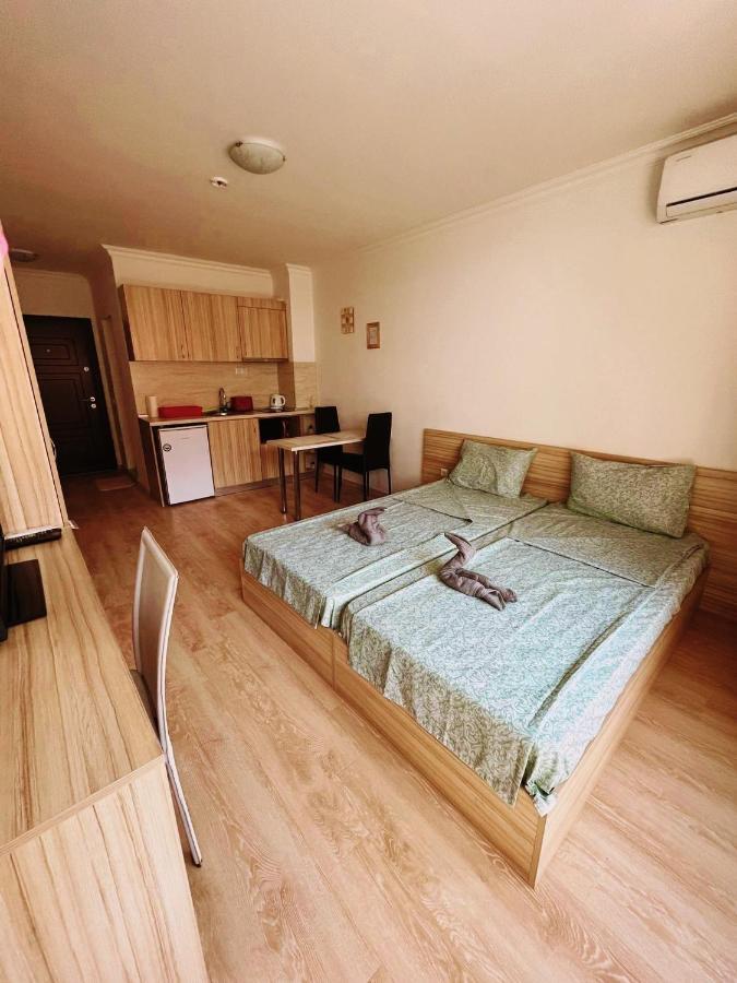 Lovely Studio Apartment On The Beach Burgas Luaran gambar