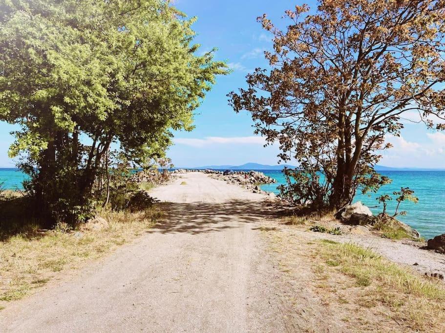 Lovely Studio Apartment On The Beach Burgas Luaran gambar